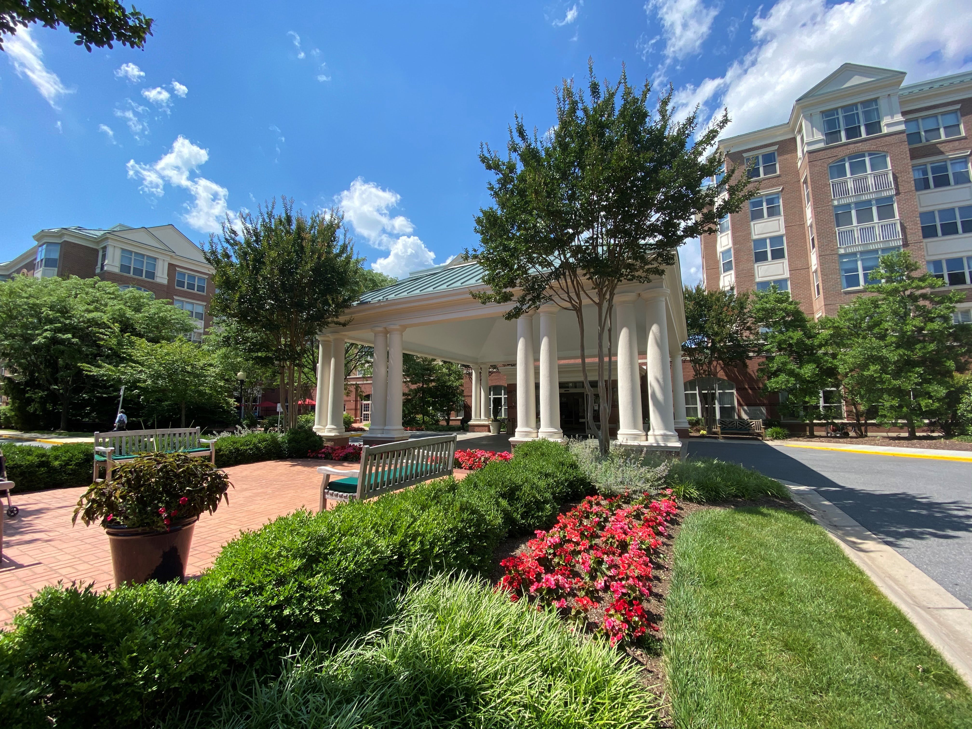 Maplewood Park Place, a CCRC community photo 1
