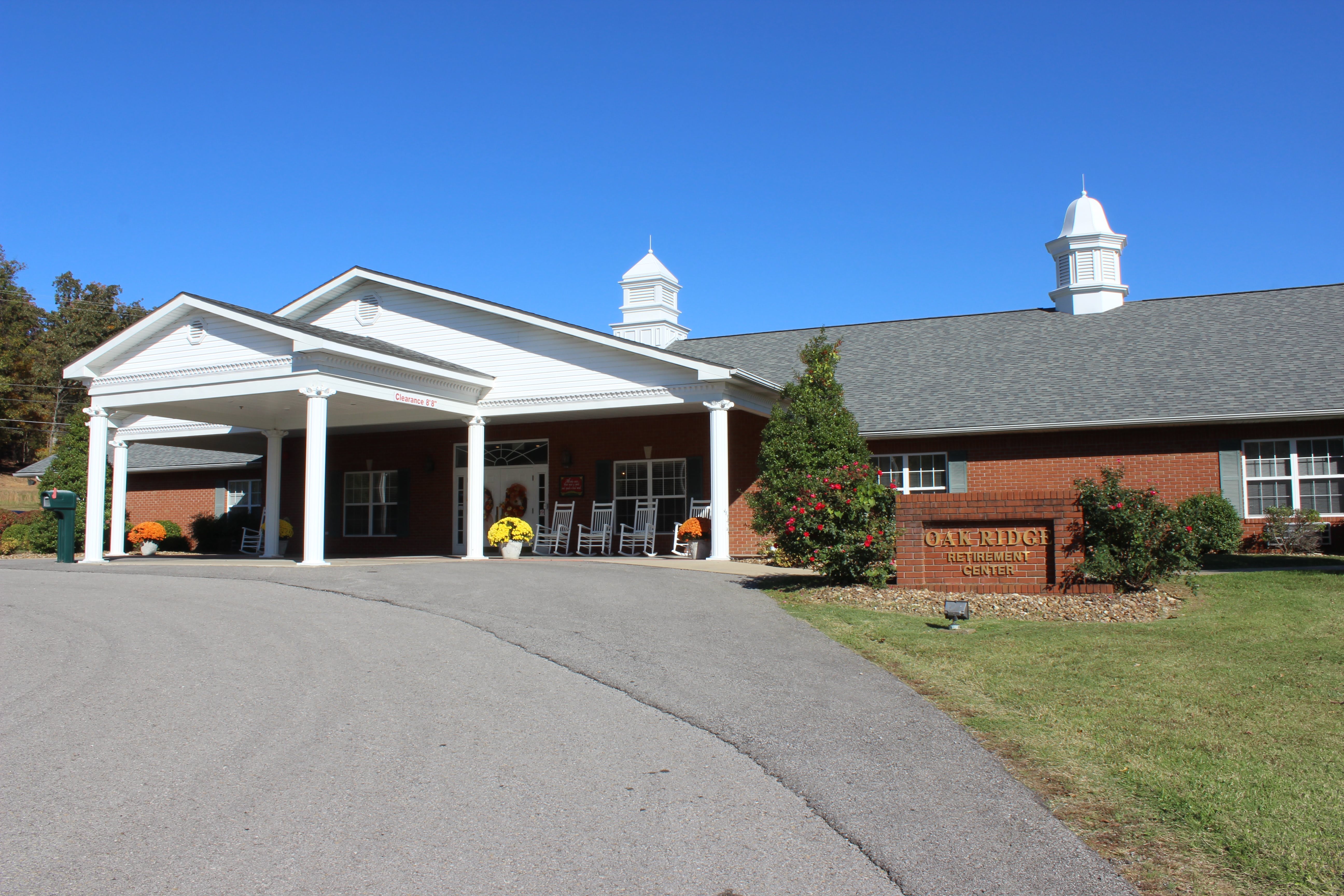 Oak Ridge Senior Living community photo 1