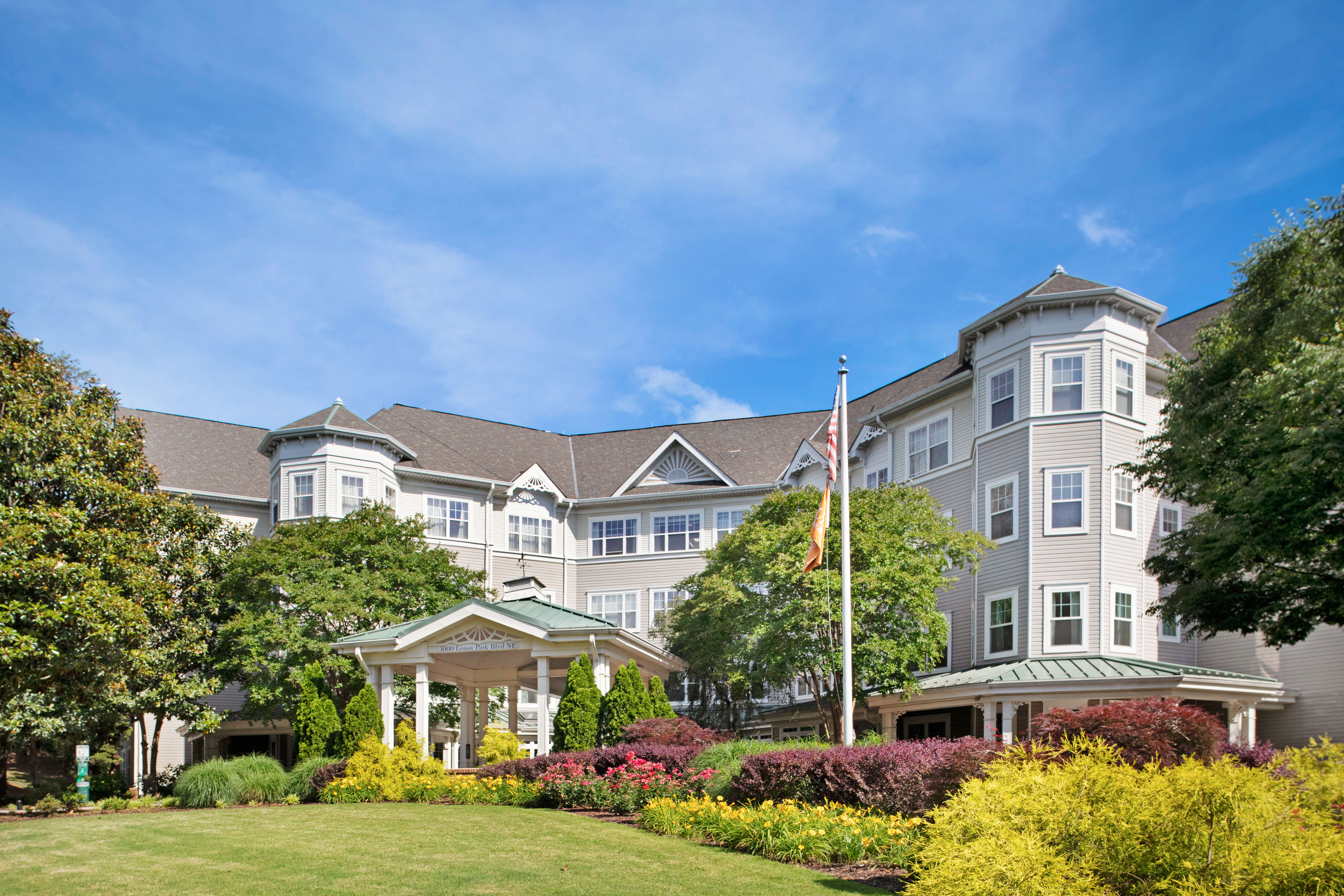 Glenncrest at Buckhead community photo 1
