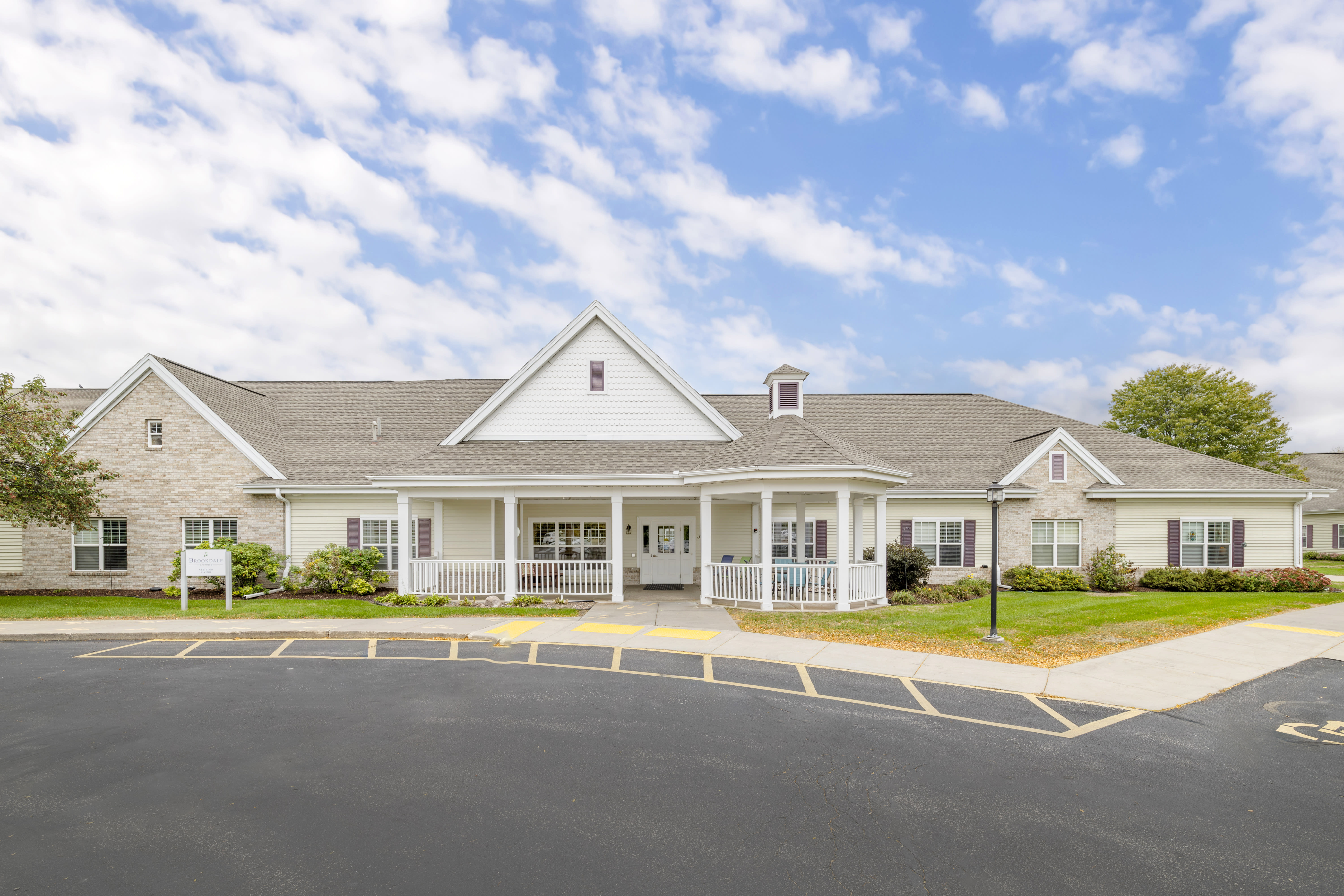 Brookdale LaCrosse Assisted Living community photo 1