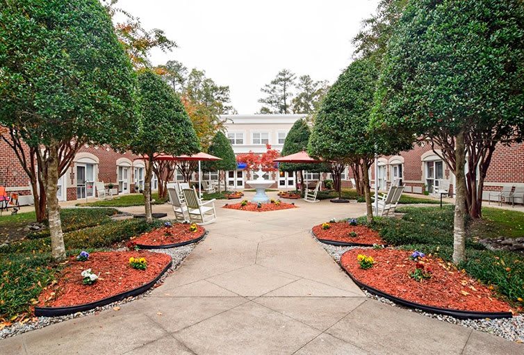 Charter Senior Living of Newport News community photo 1