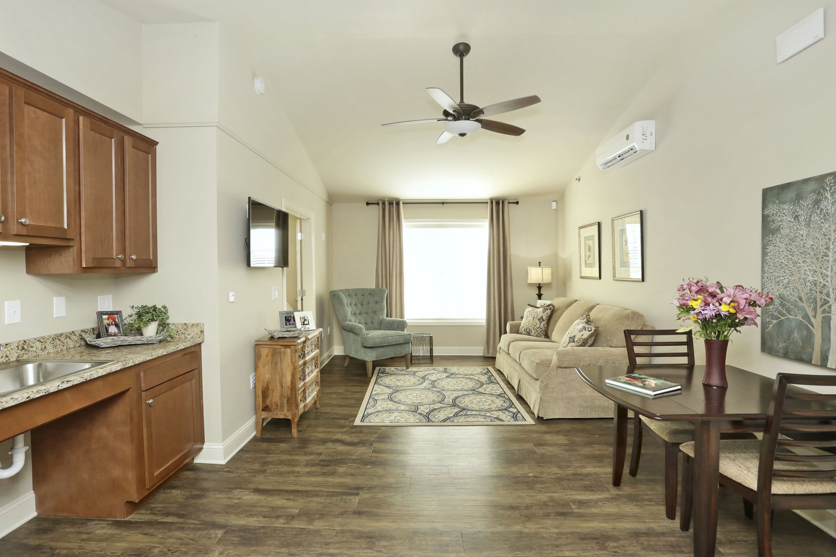Meadowthorpe Assisted Living and Memory Care community photo 1