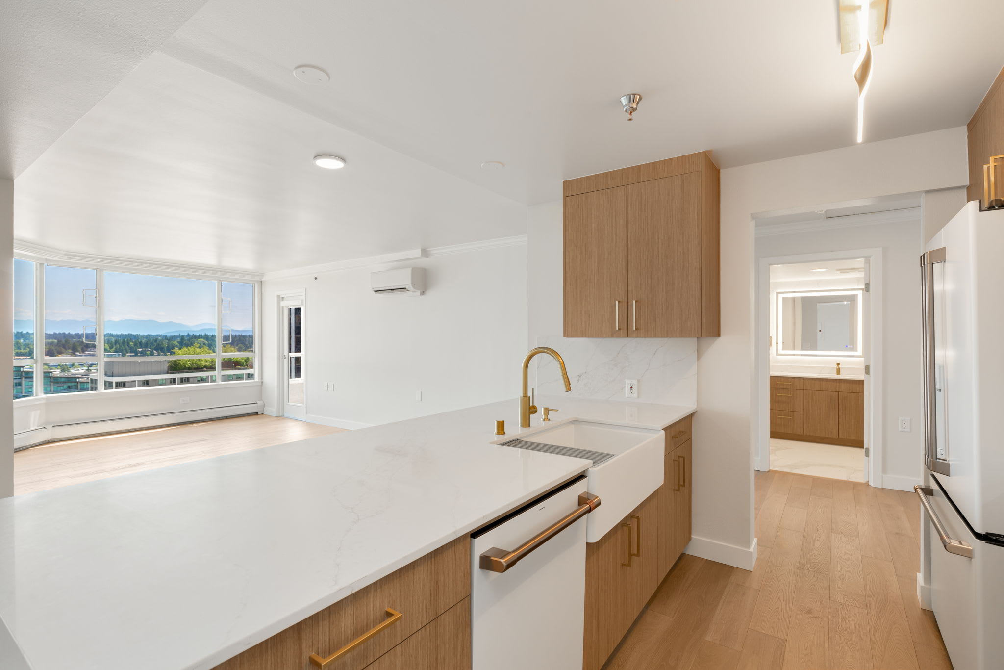 Pacific Regent Bellevue by Cogir community photo 1