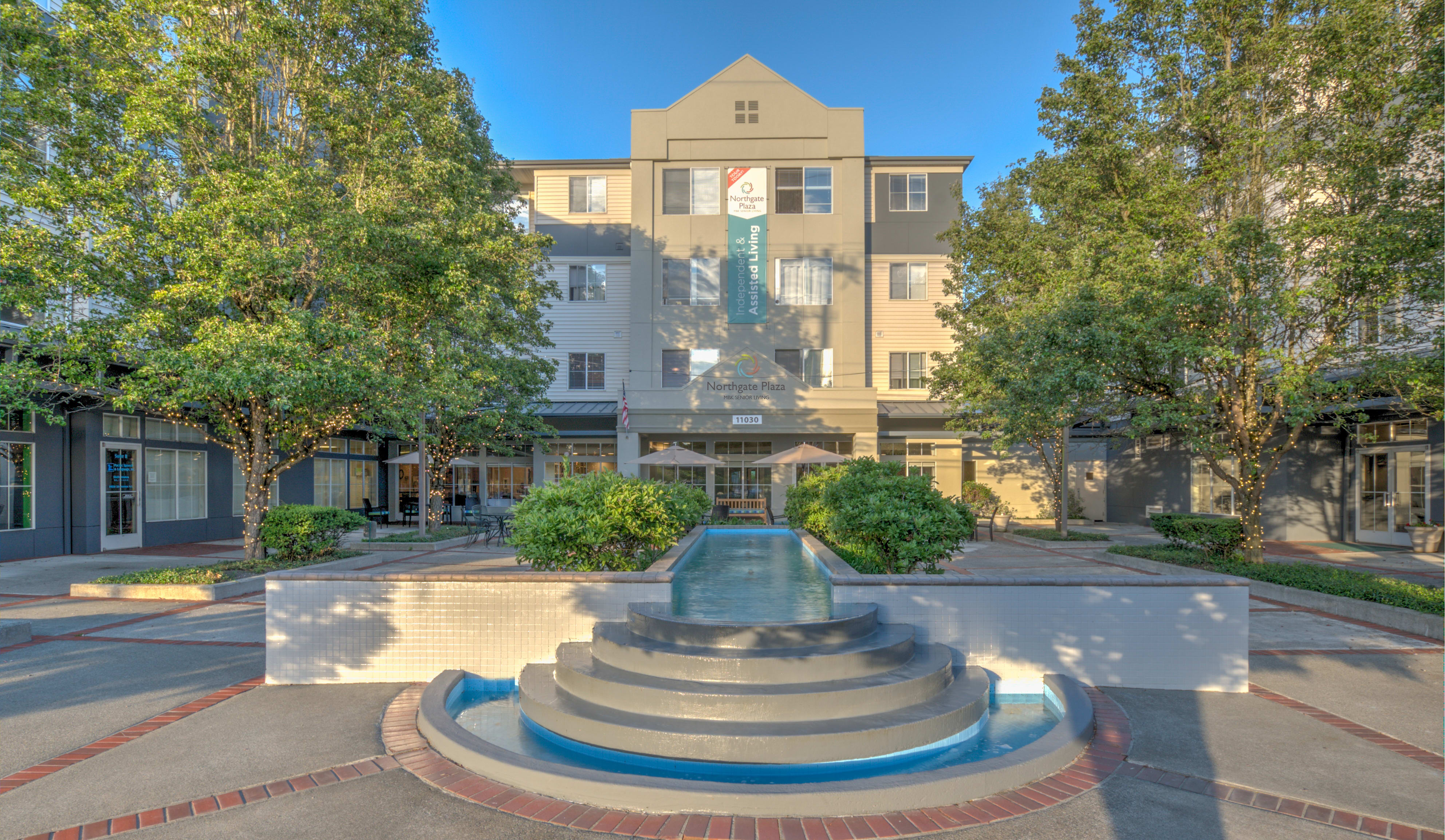 Northgate Plaza community photo 1