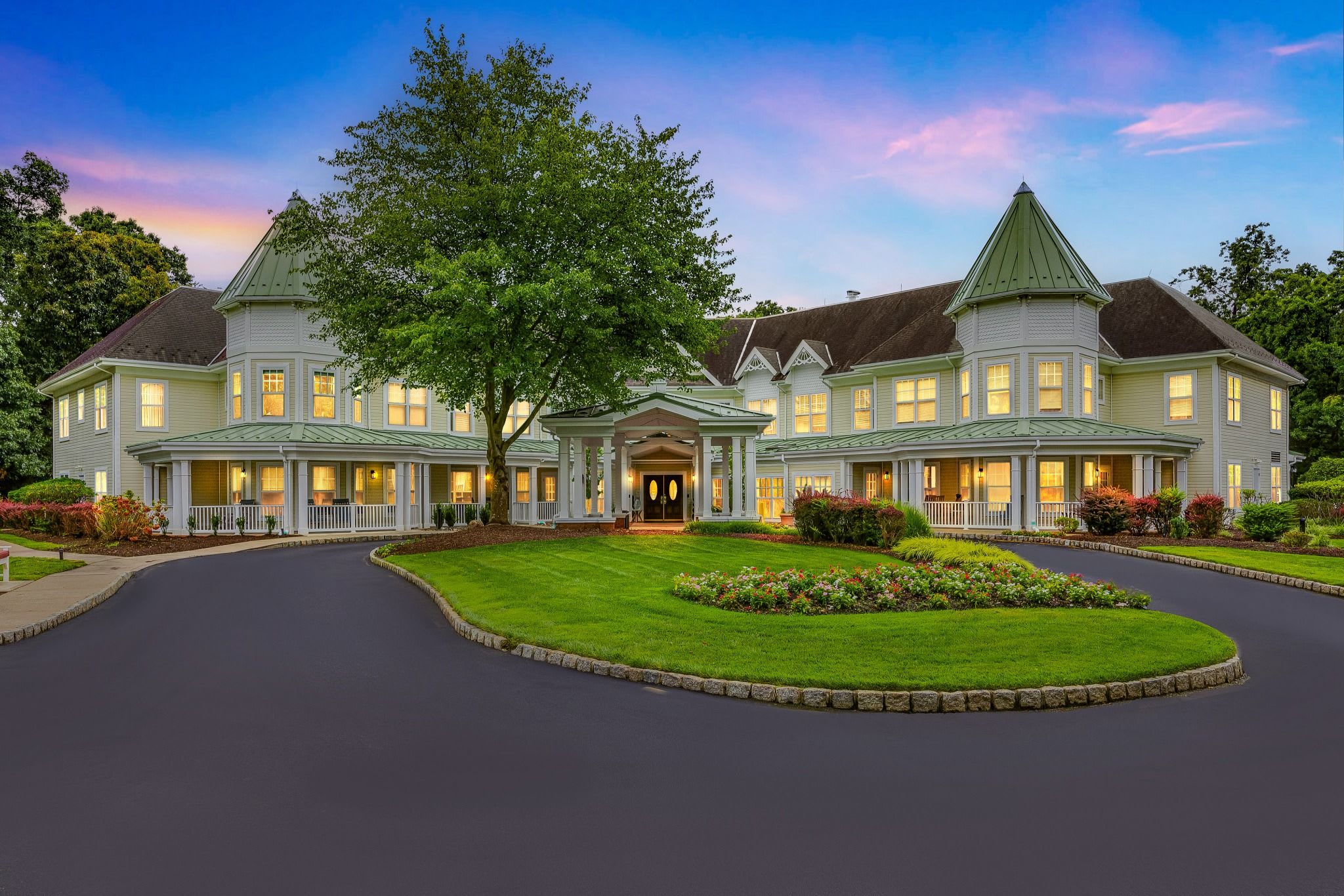 Sunrise of Old Tappan community photo 1