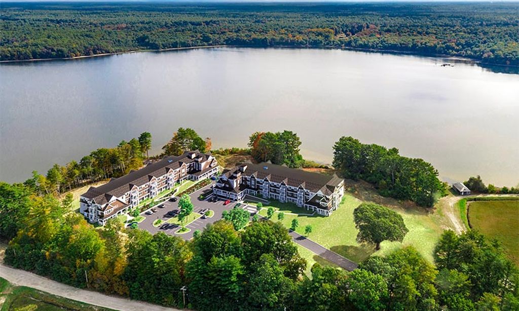 Lake Point Village community photo 1
