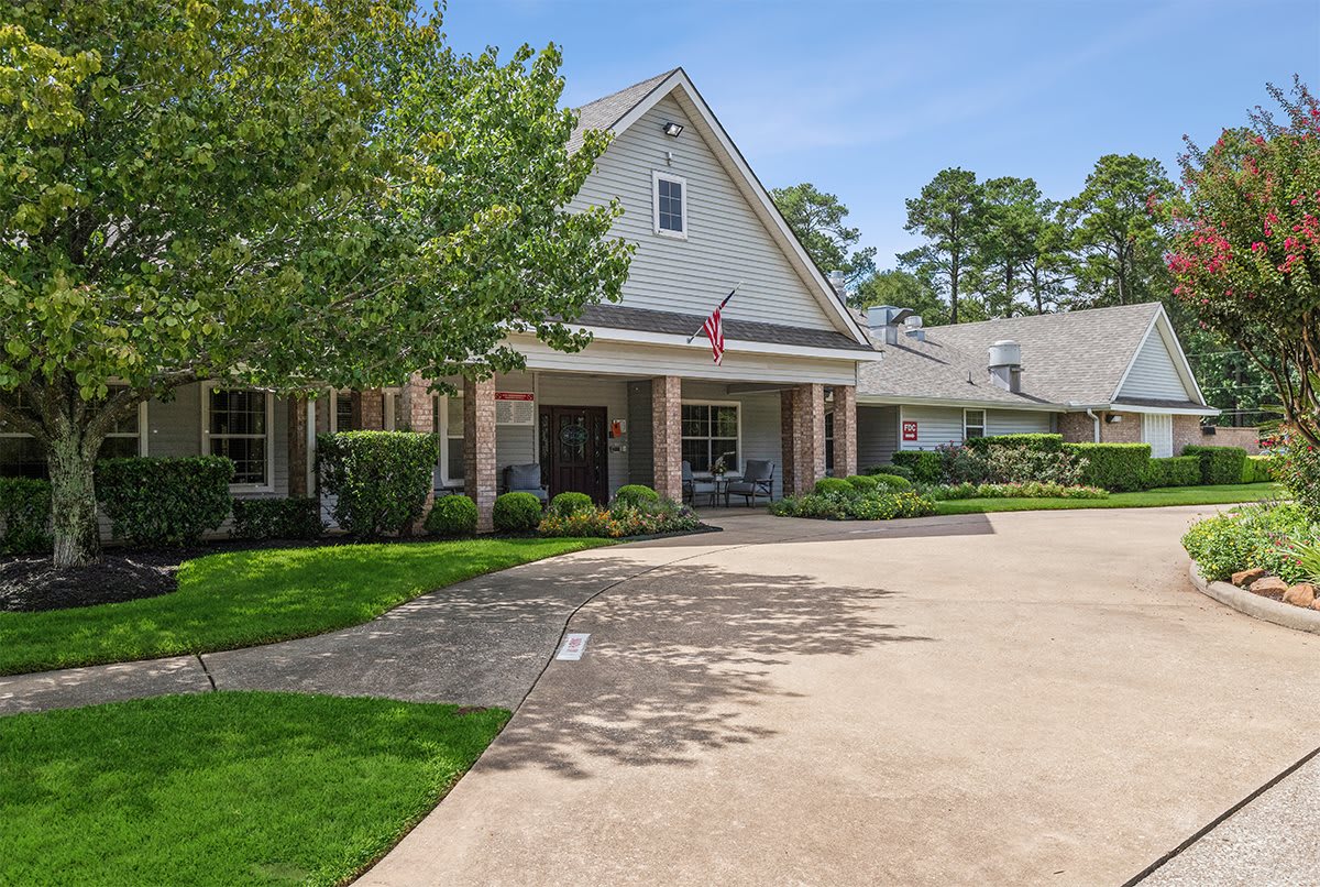 Strake Court community photo 1