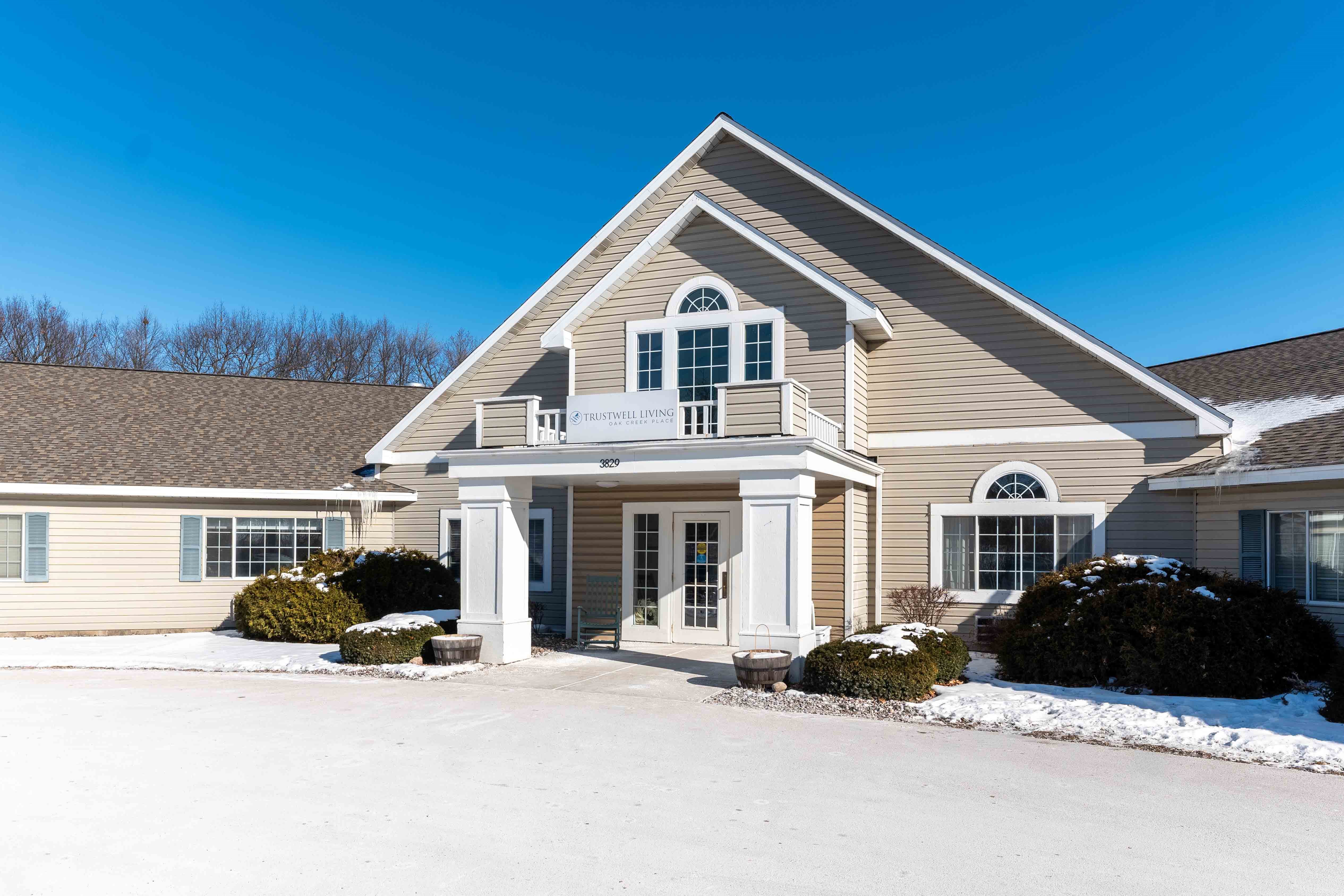 Trustwell Living at Oak Creek Place community photo 1