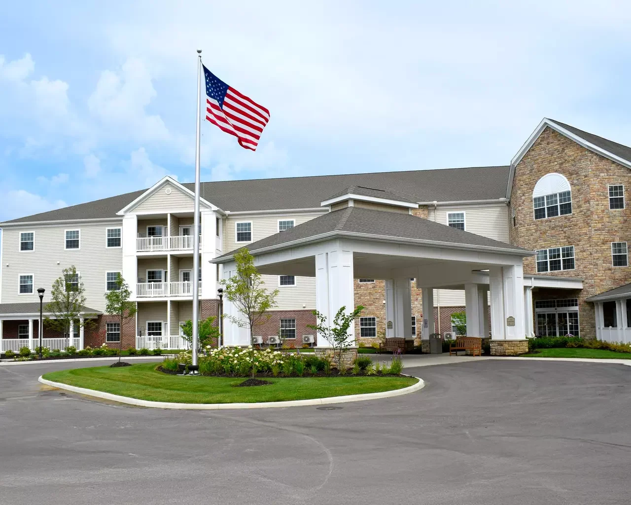 Danbury Hudson community photo 1
