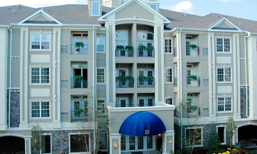 Winthrop Court community photo 1