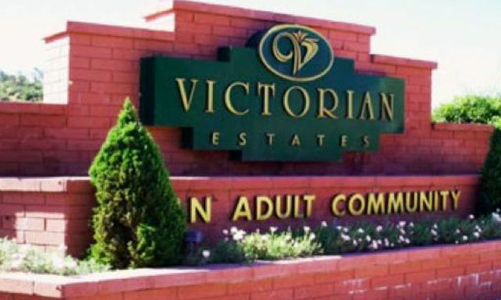 Victorian Estates community photo 1