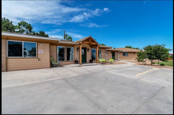 Camenisch Park Memory Care community photo 1