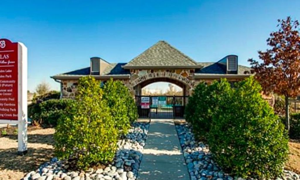 Villas at Willow Grove community photo 1