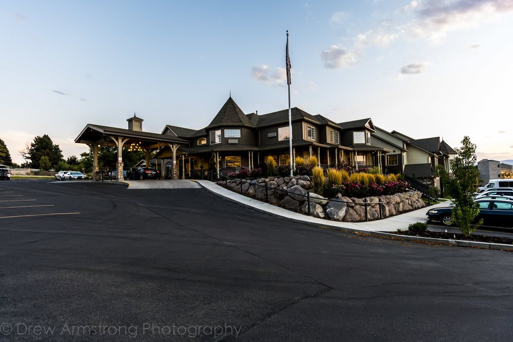 Grove Creek Assisted Living community photo 1