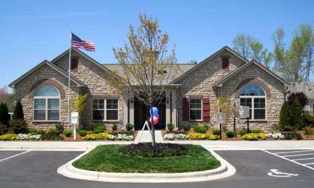 Polo Club at Matthews community photo 1