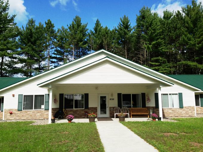 Country Terrace Assisted Living and Memory Care-Minocqua community photo 1