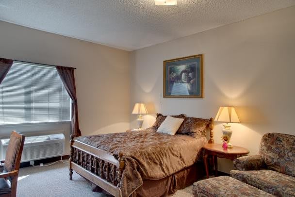 Lyndale San Angelo Senior Living community photo 1