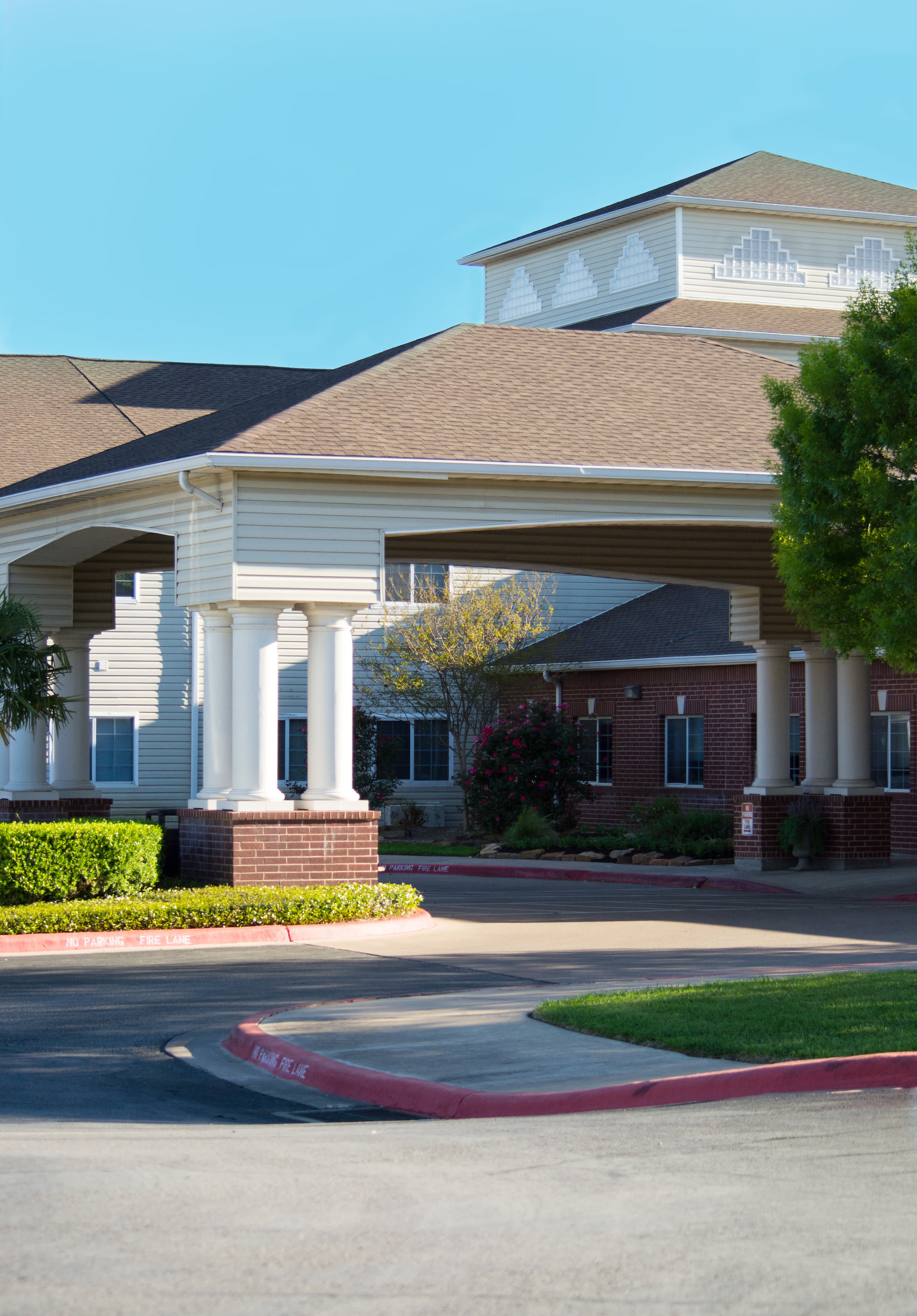 Court at Round Rock community photo 1