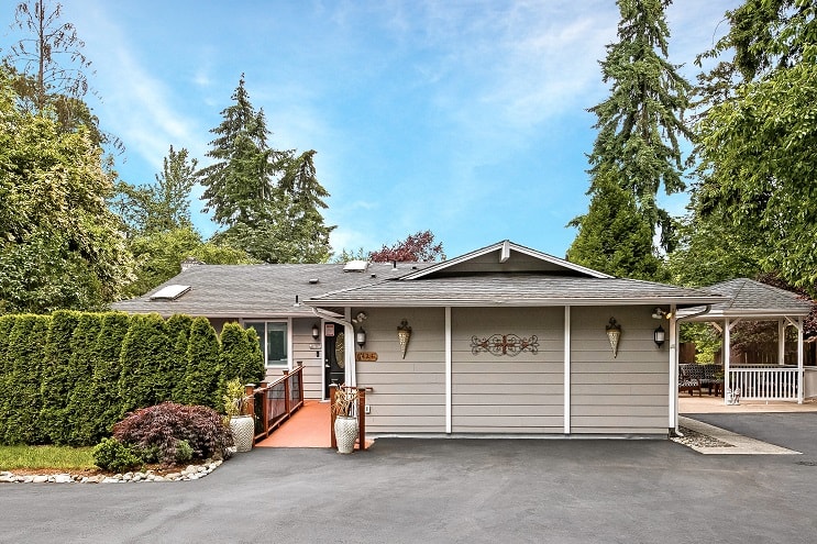 Alpine Residences of Bridle Trails community photo 1