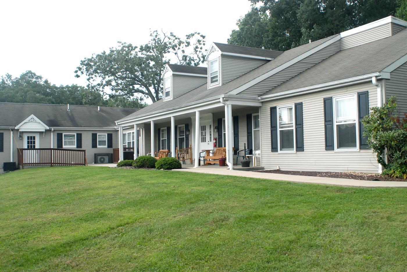 Colonial Woods Personal Care Home community photo 1