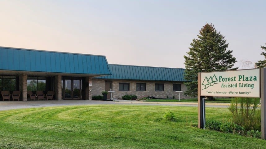Forest Plaza Assisted Living community photo 1