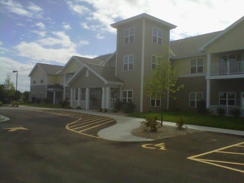 Bayside Apartments community photo 1