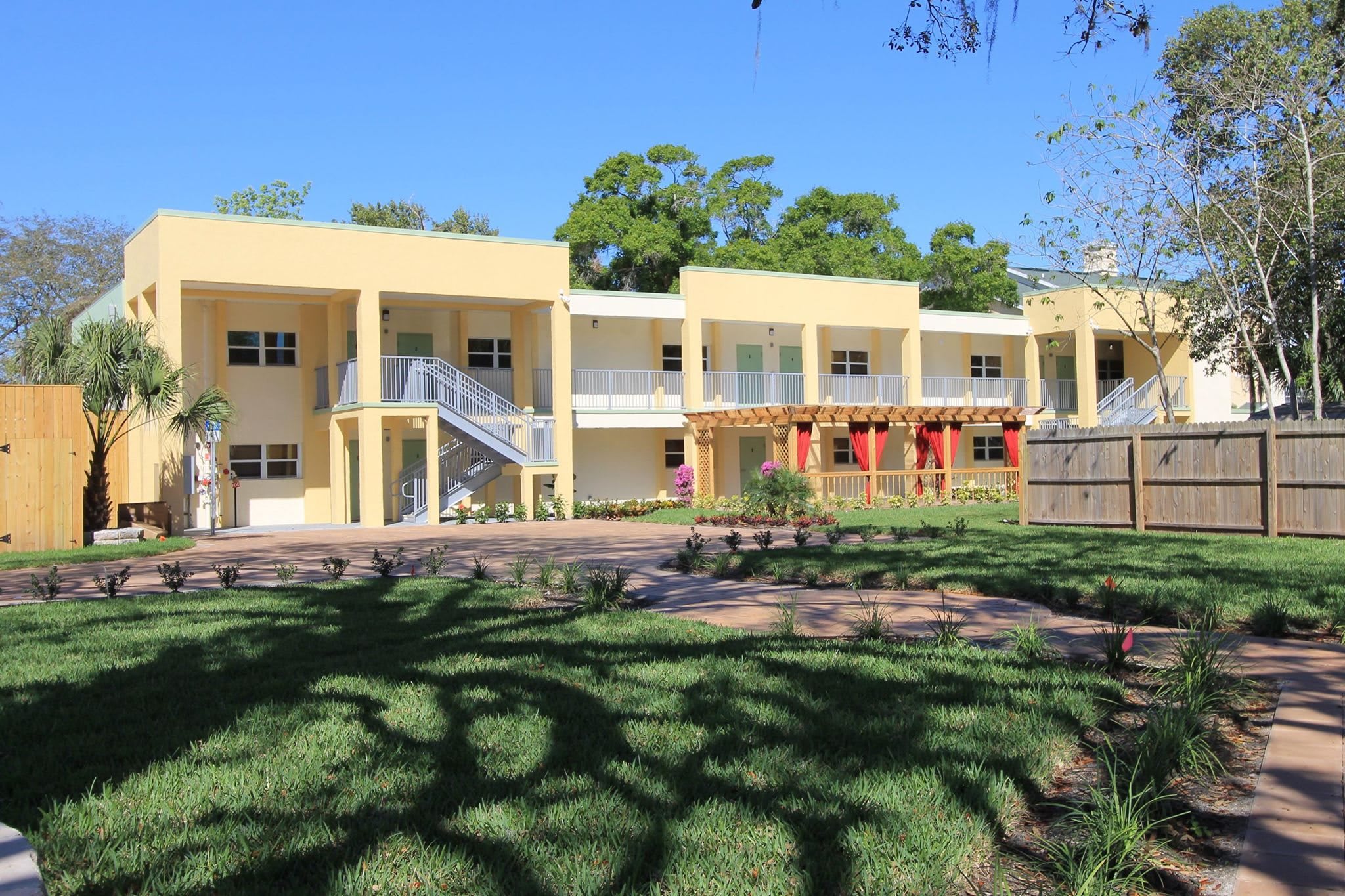 Best Care Senior Living at Heritage Manor community photo 1