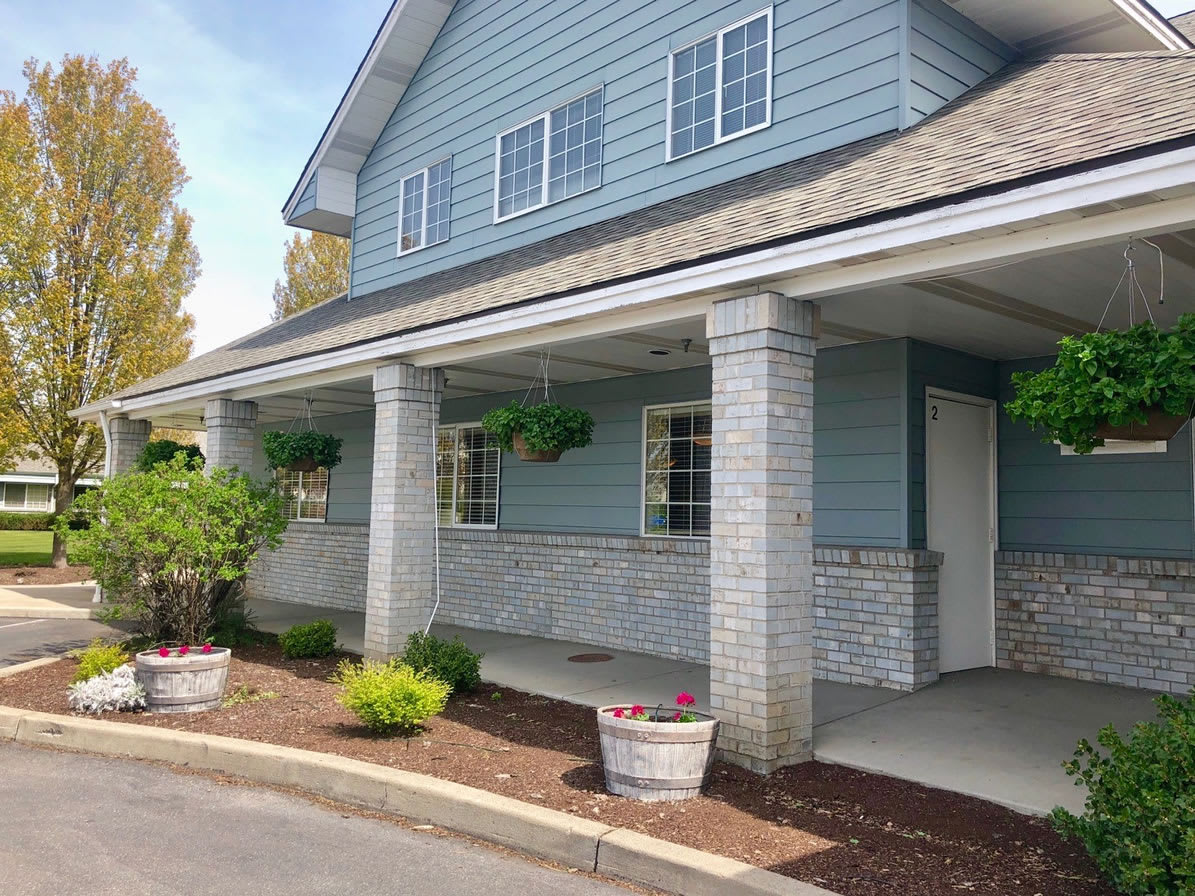 Brighton Court Assisted Living community photo 1