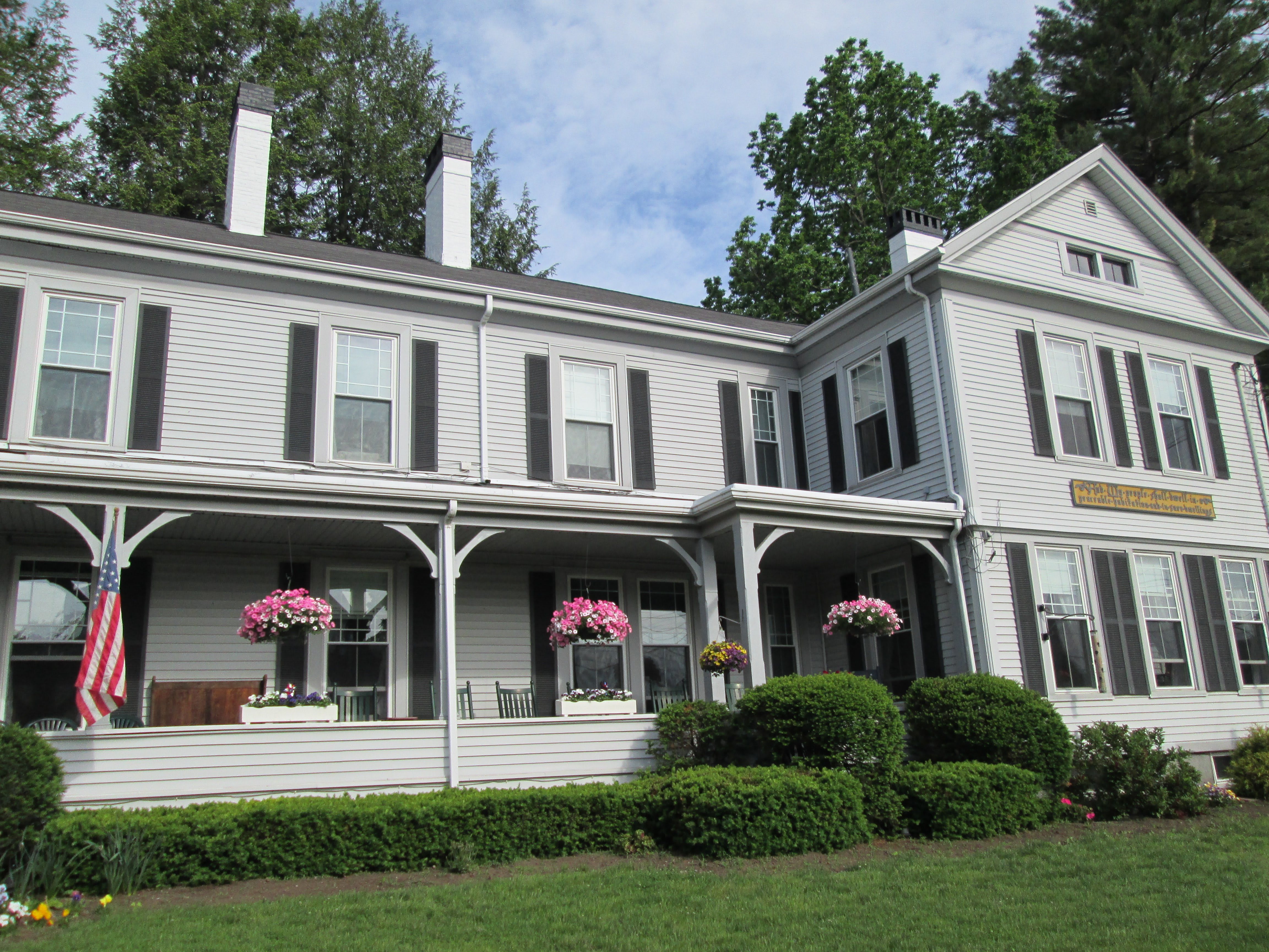 57 Winthrop Street community photo 1
