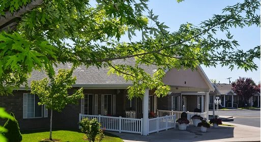 Canyon Breeze Senior Living community photo 1