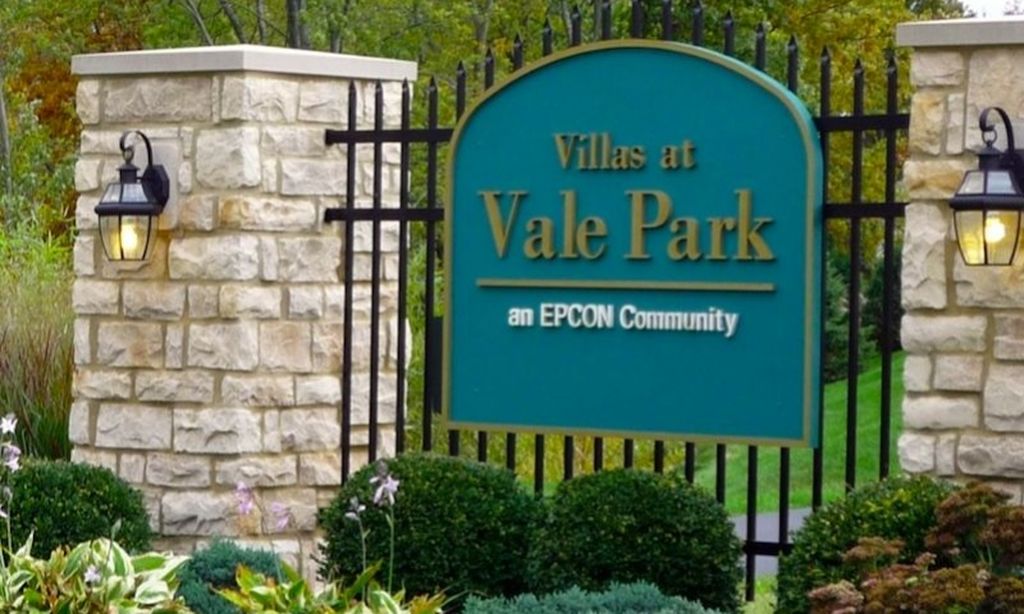 Villas at Vale Park community photo 1