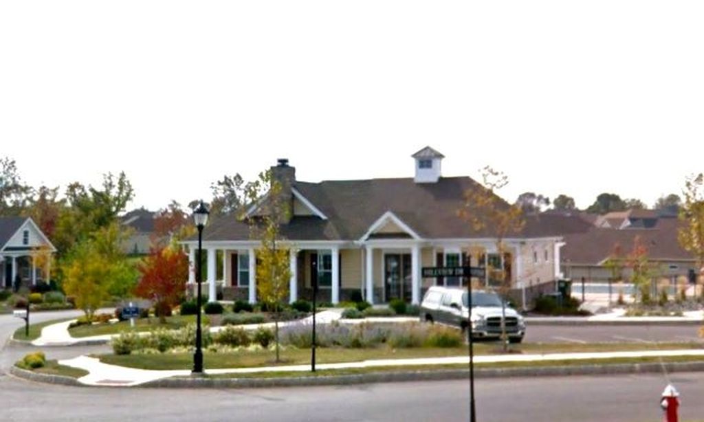 Regency Hills at Providence community photo 1