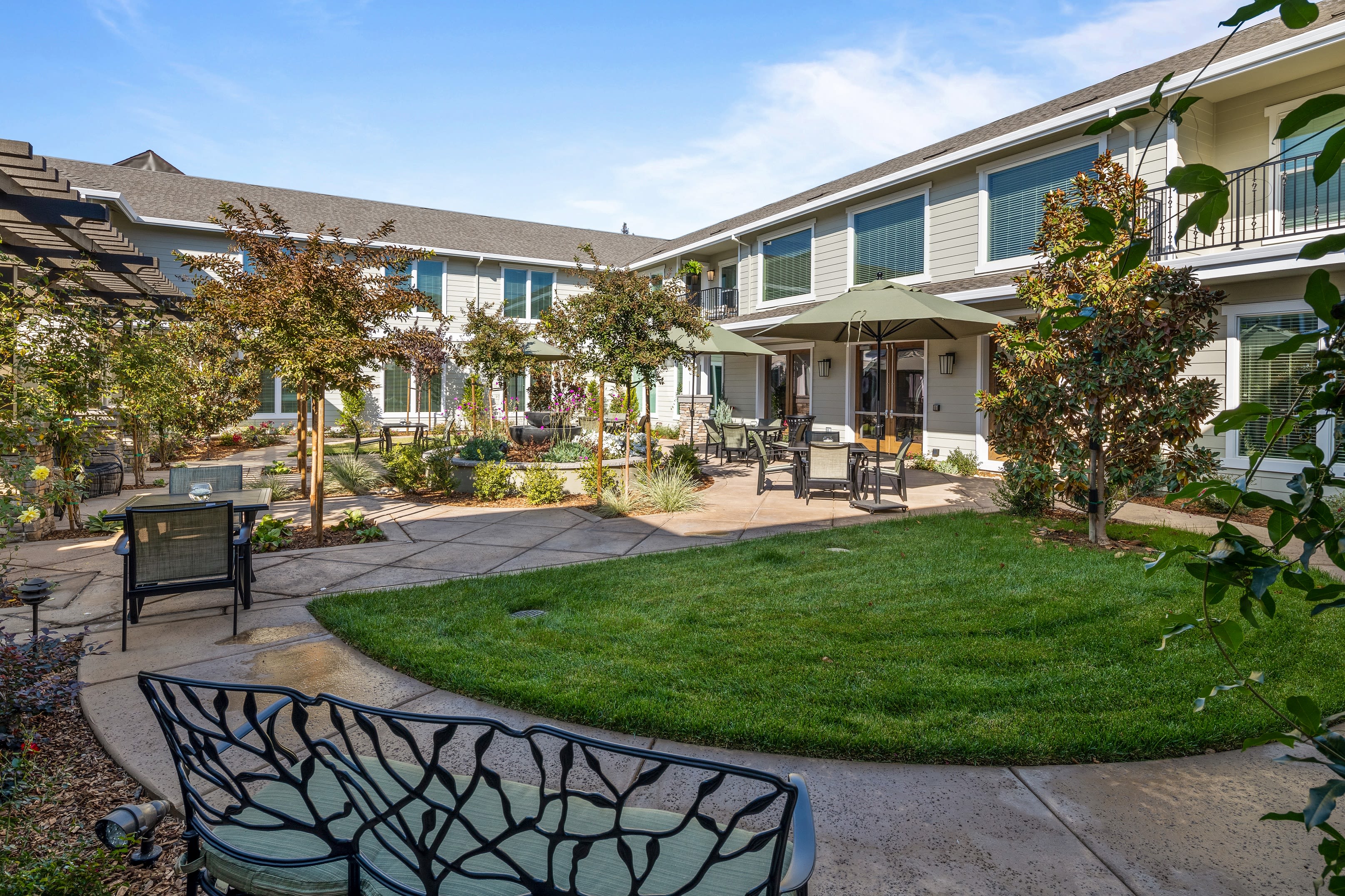 Oakmont of Novato community photo 1