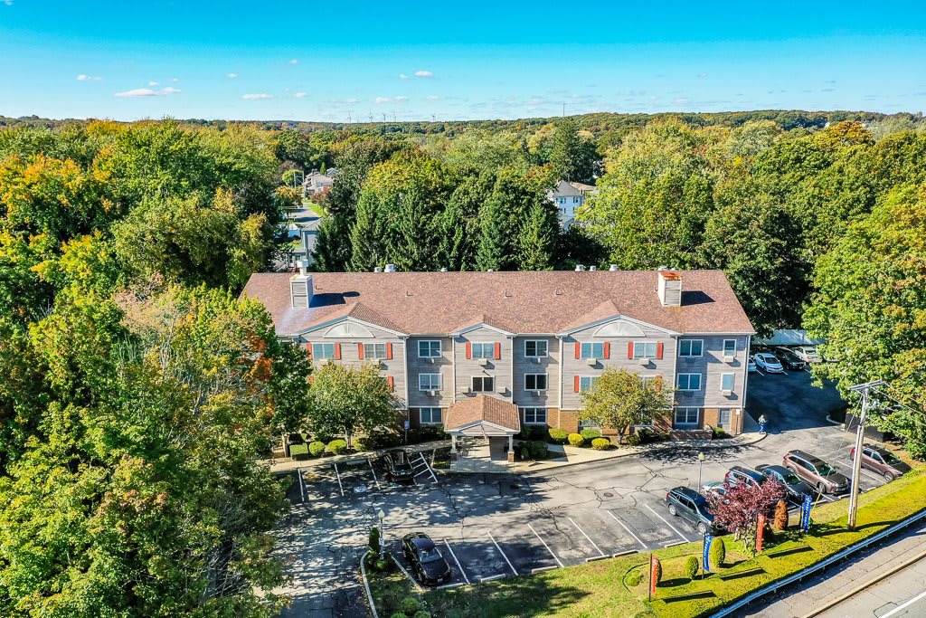 Victoria Court Memory Care community photo 1