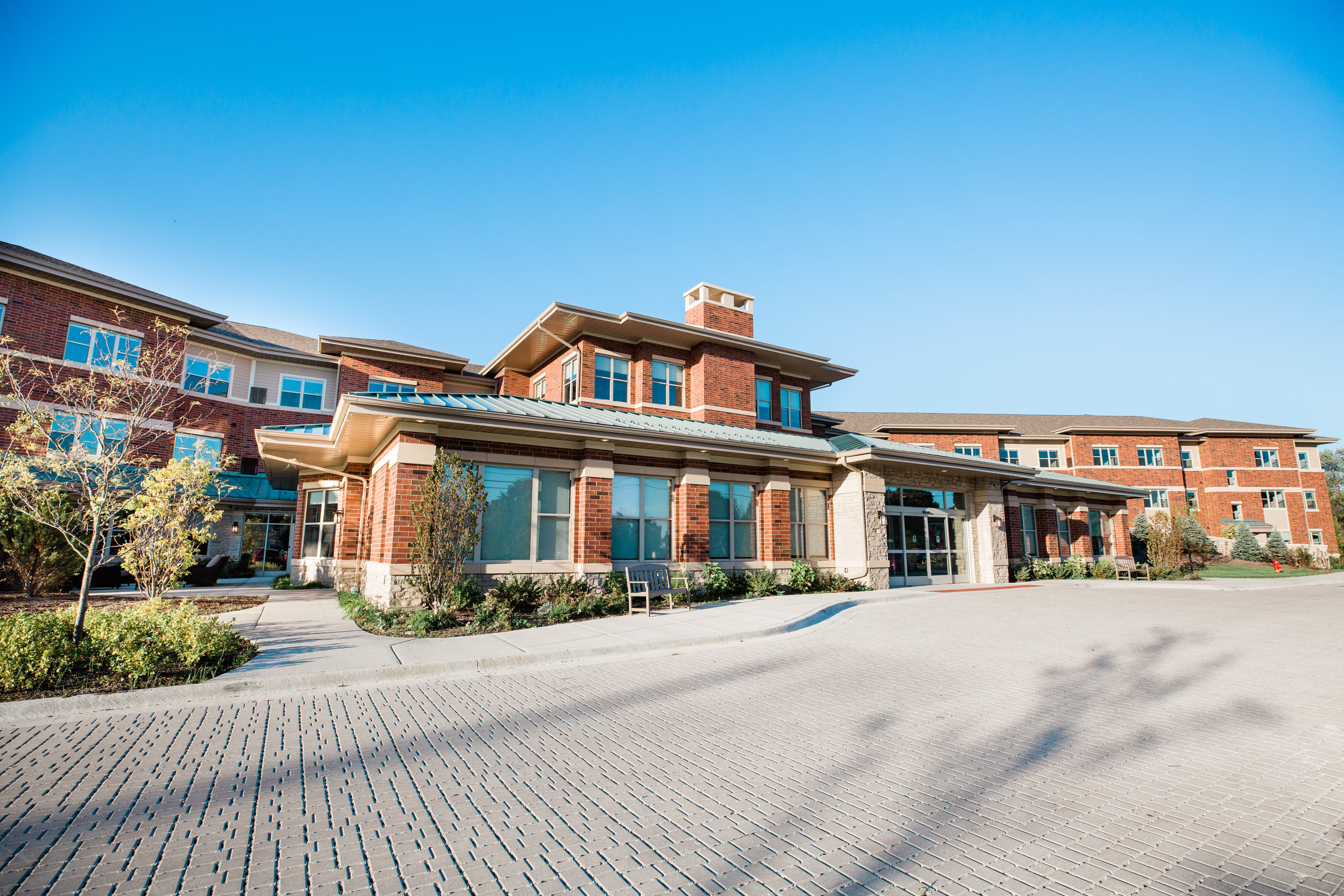 The Landing on Dundee Senior Living community photo 1