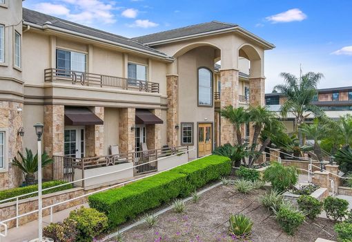Sunrise of Yorba Linda