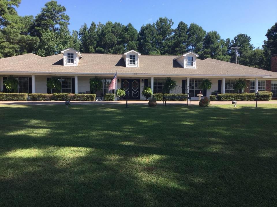 Pinecrest Retirement Lodge community photo 1