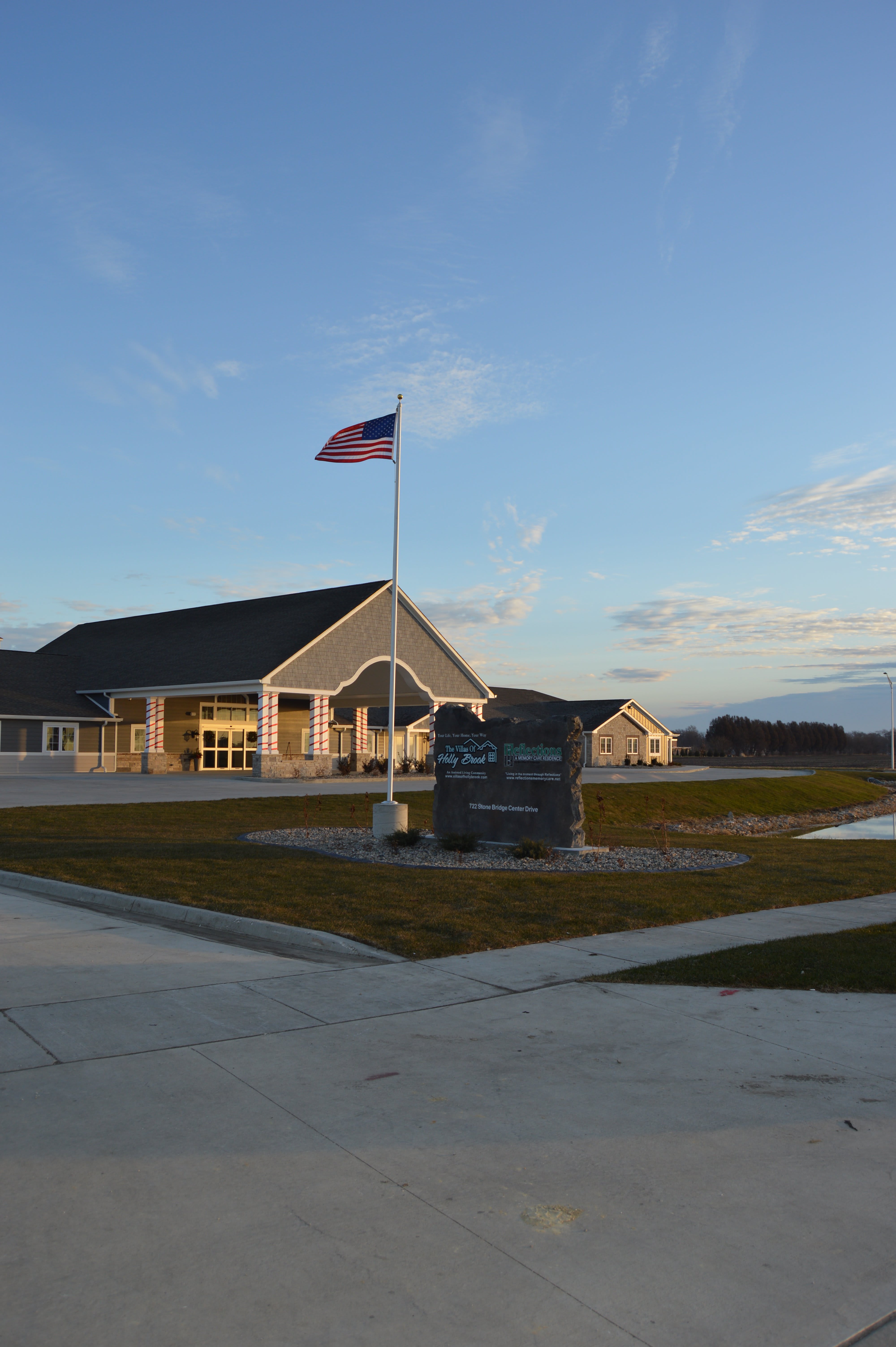 Villas of Holly Brook and Reflections - Pekin community photo 1