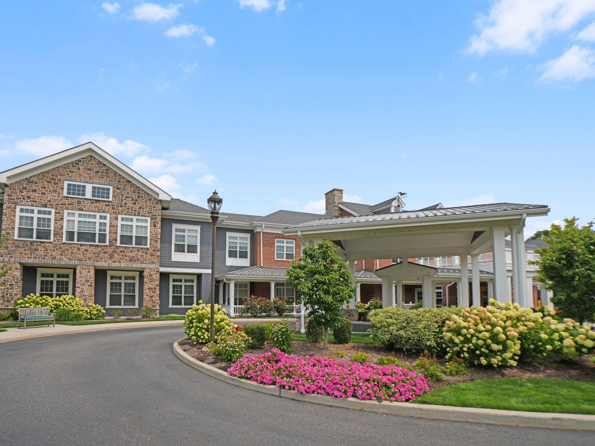 Sunrise of Huntington community photo 1