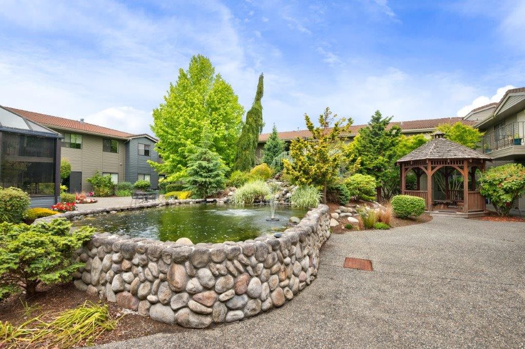 Mountain Glen community photo 1