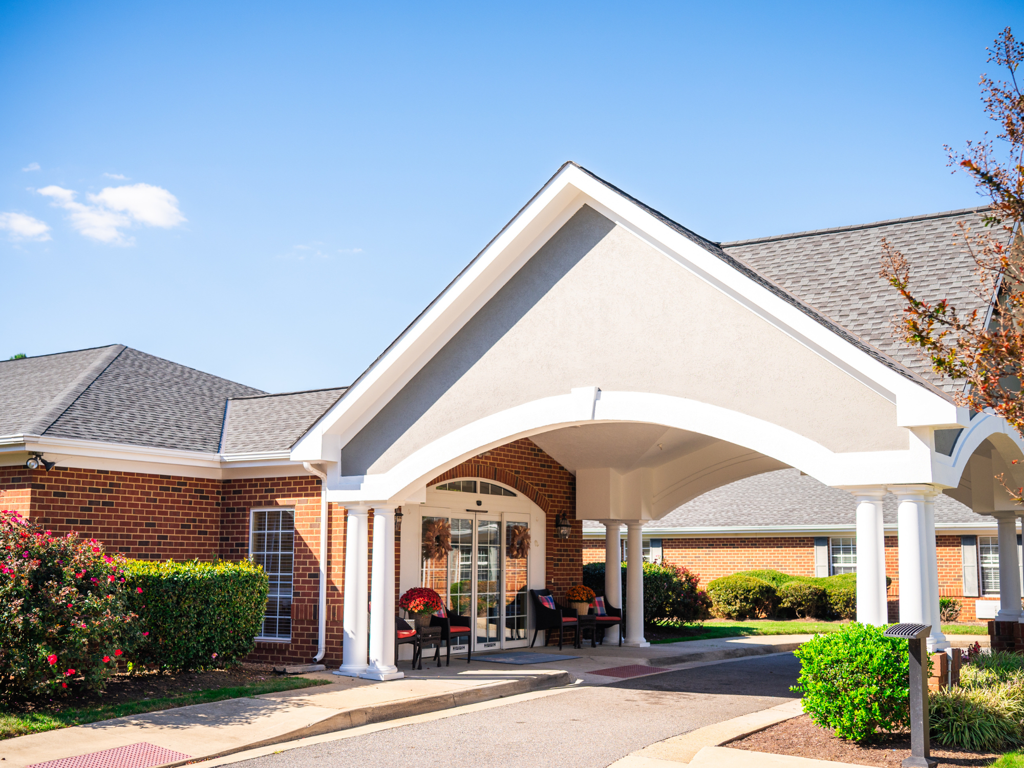 Commonwealth Senior Living at Chesterfield community photo 1