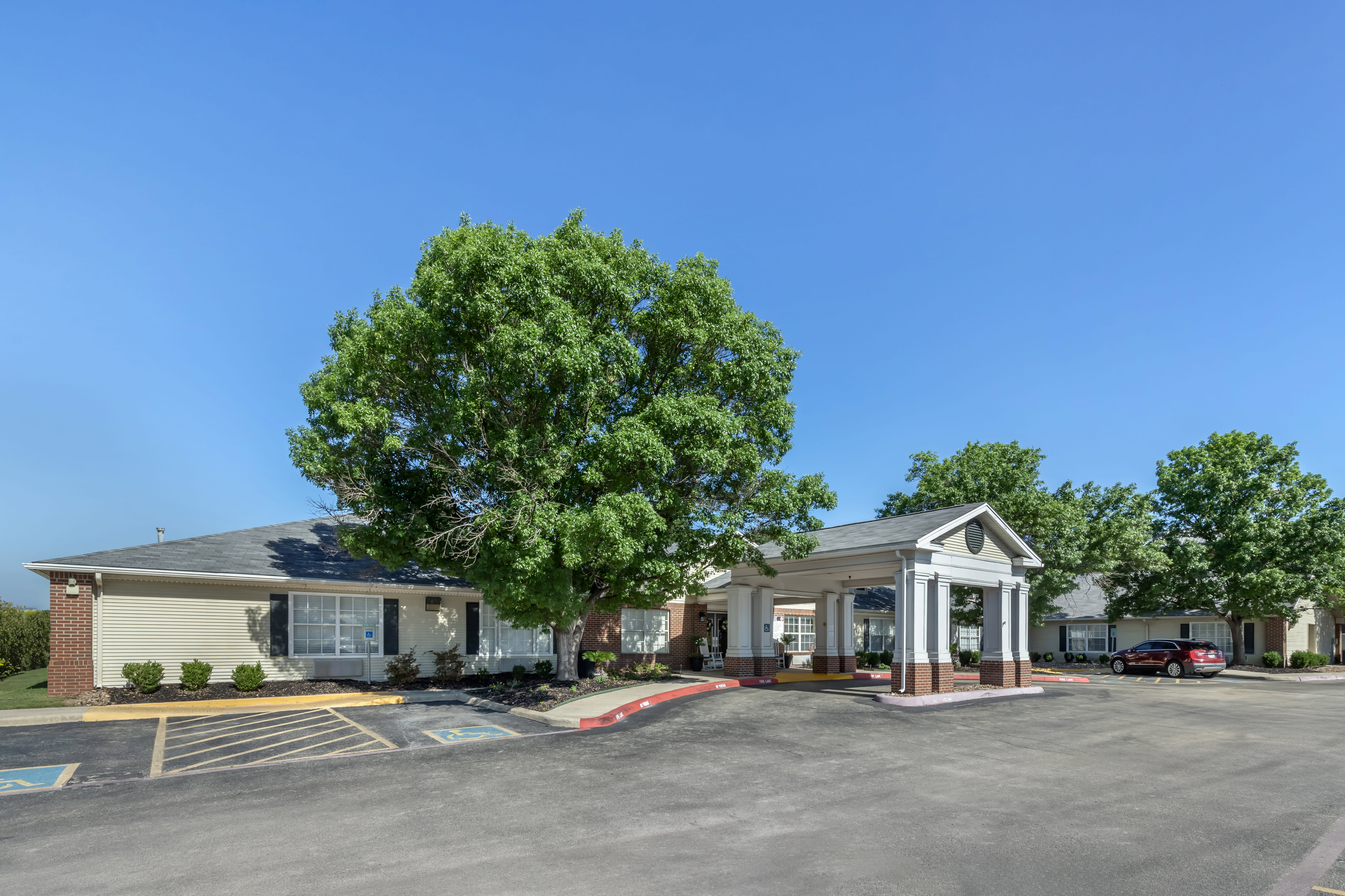 Brookdale Hollywood Park community photo 1