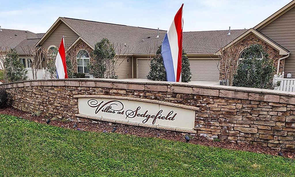 Villas at Sedgefield community photo 1