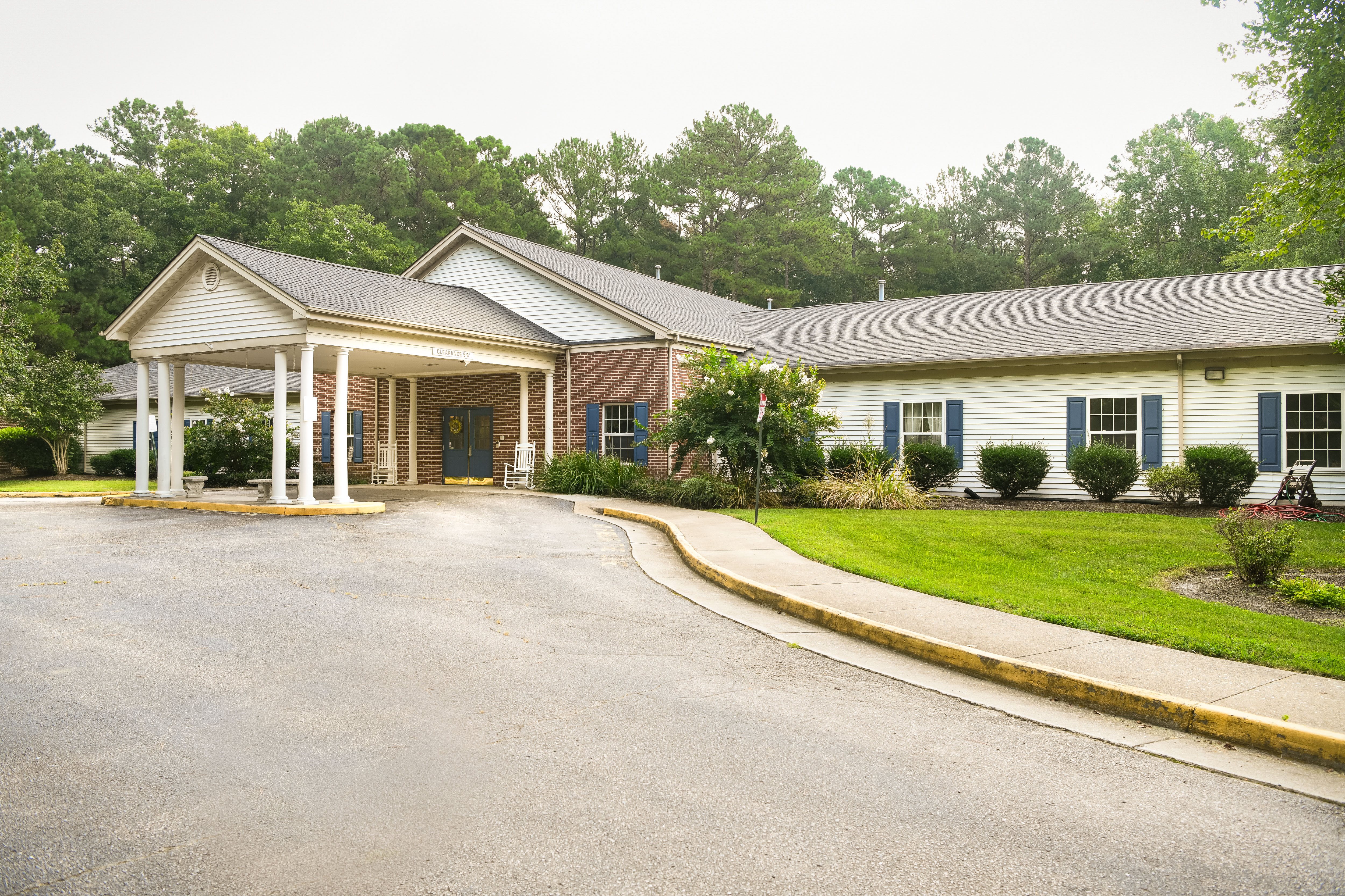 Spring Oak at Petersburg community photo 1