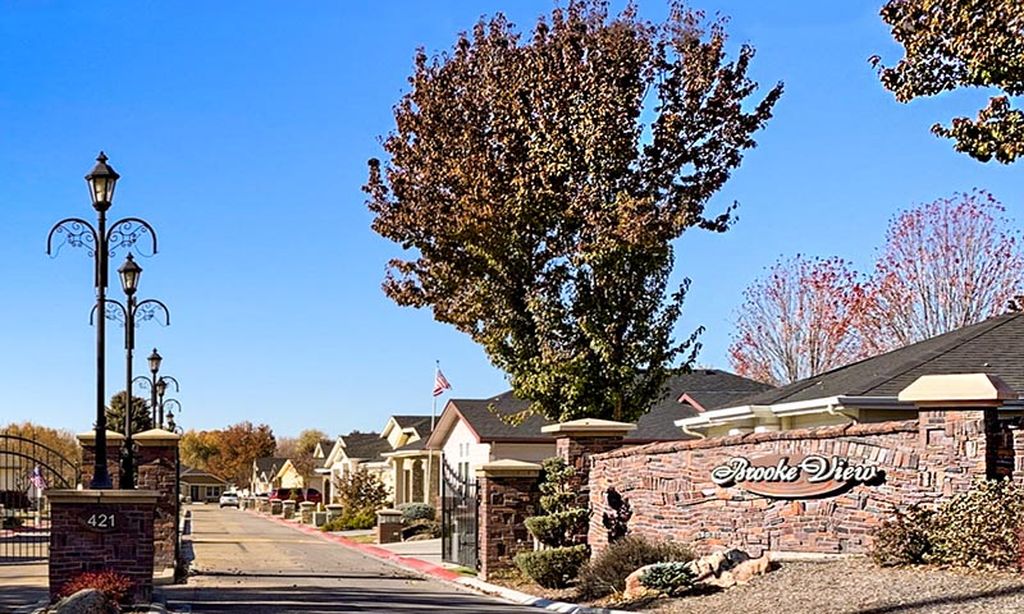Brooke View community photo 1