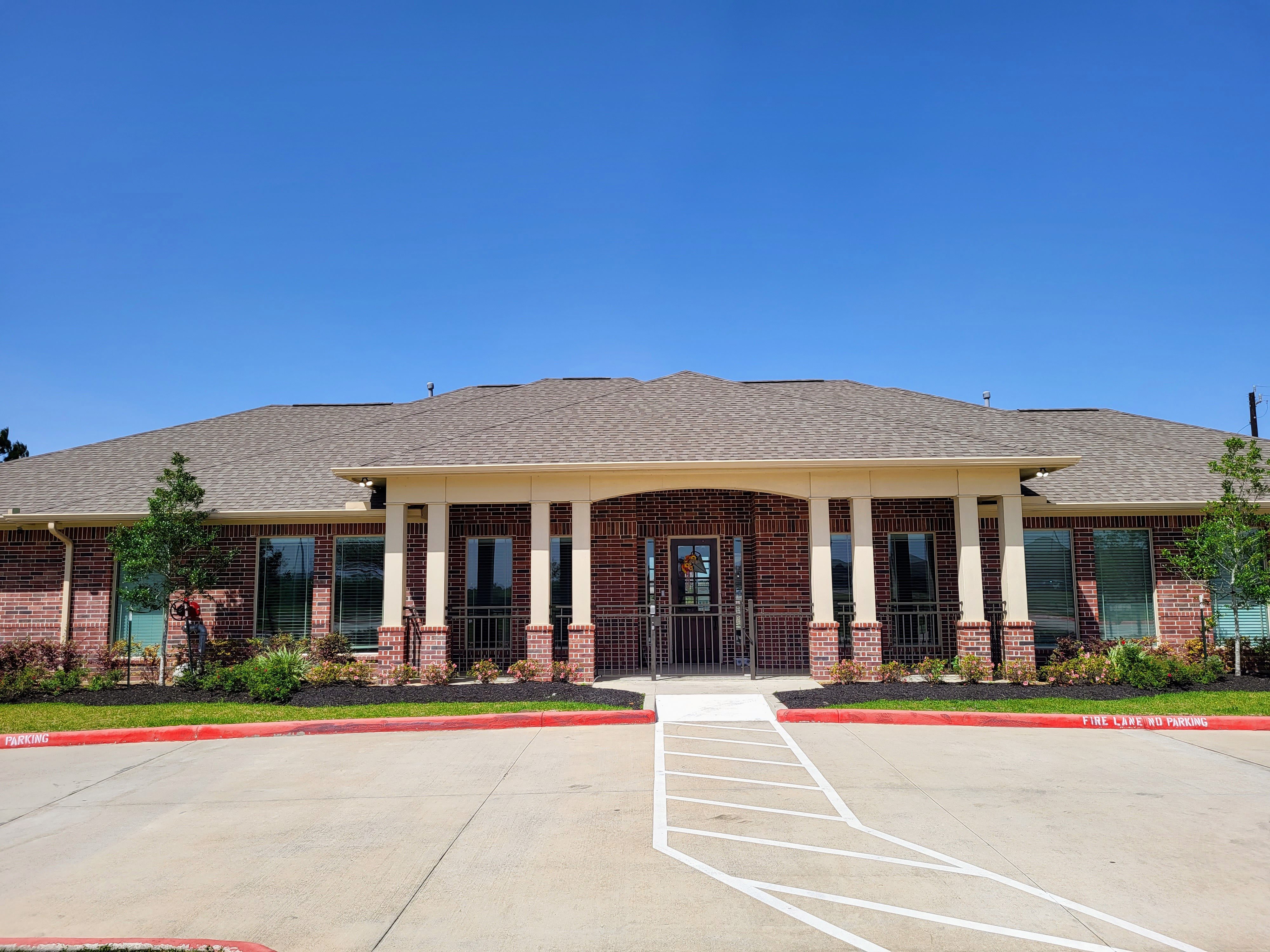 Serenity Gardens Deer Park community photo 1