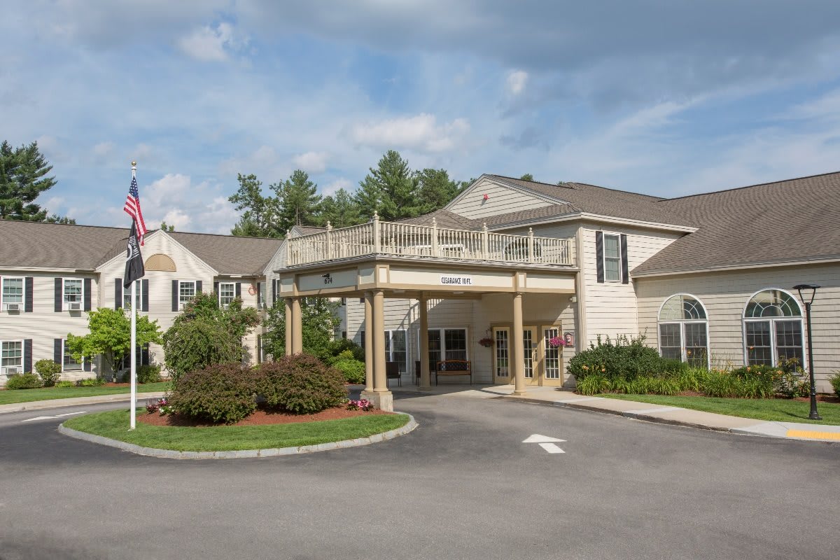 Benchmark Senior Living at Nashua Crossings community photo 1