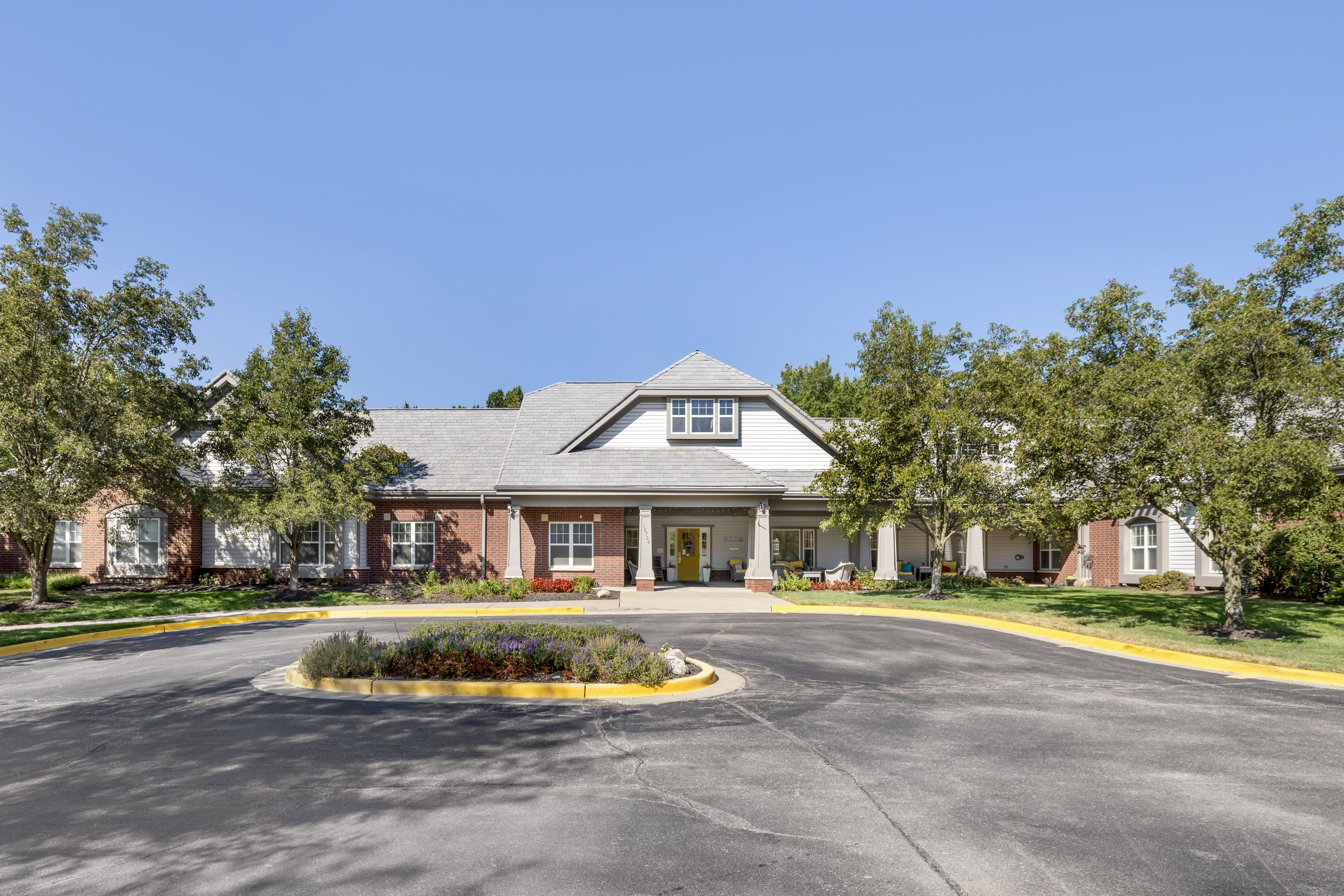 Brookdale Leawood State Line community photo 1