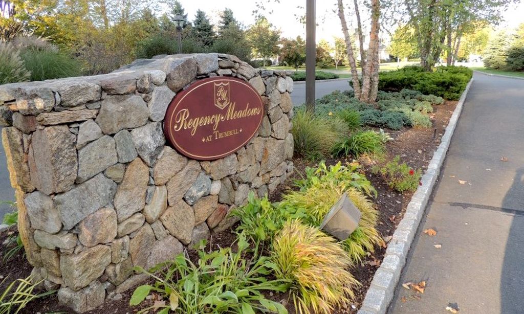 Regency Meadows community photo 1