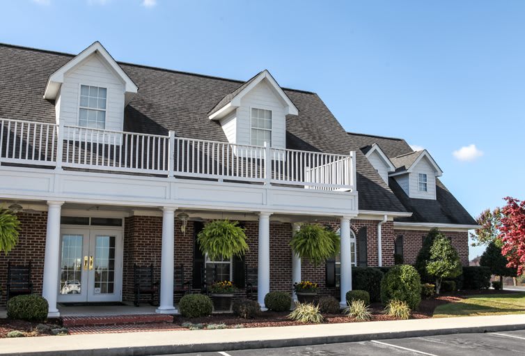Charter Senior Living of Jefferson City community photo 1